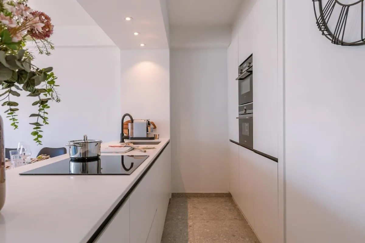 Huswell - Lovely Apartment With Lateral Sea View And Parking Oostende België